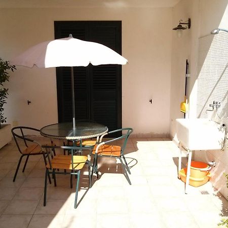 Apartamento Dimora Liccisa Torre Lapillo Habitación foto